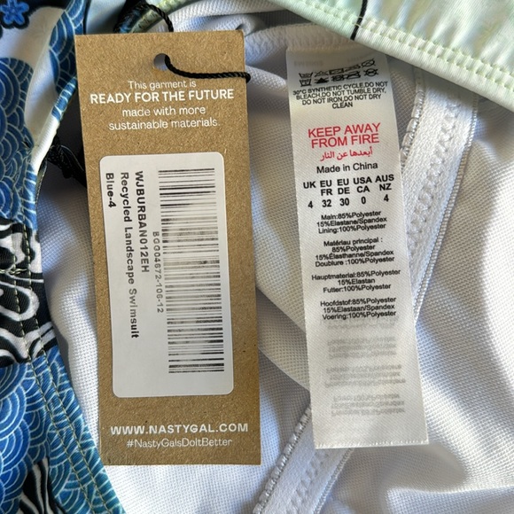*NEW* | Nasty Gal landscape bathing suit - Picture 6 of 7